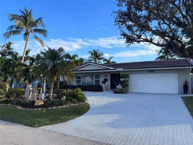 $1,577,000 | 2160 Northeast 44th Court, Lighthouse Point, FL 33064