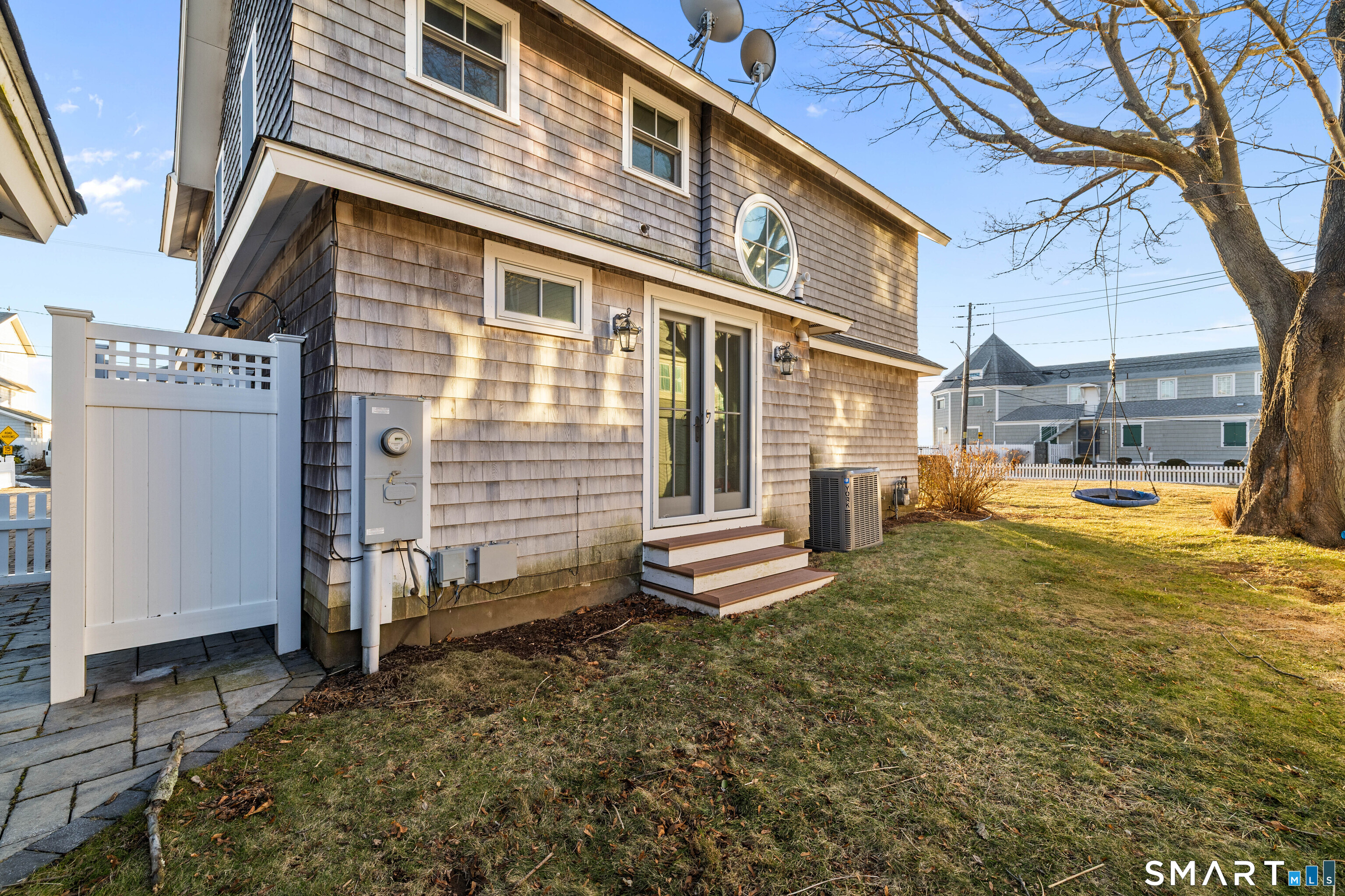 5 Middle Beach Road Madison, CT 06443 - Photo 31 of 33