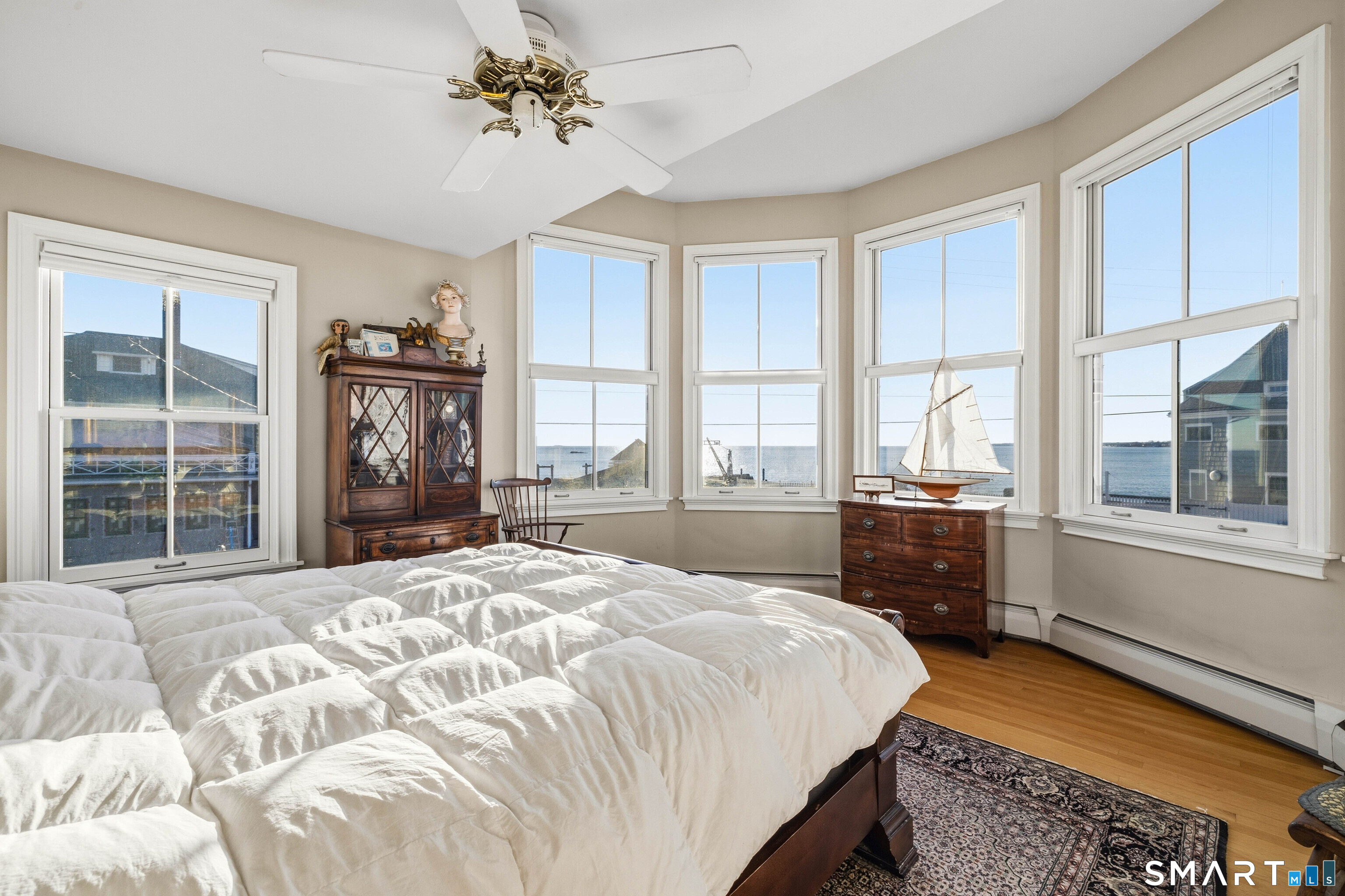 5 Middle Beach Road Madison, CT 06443 - Photo 10 of 33