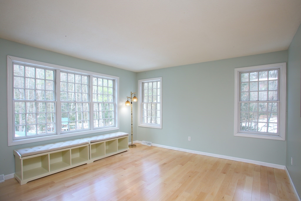 751 Park Hill Road Northampton, MA 01062 - Photo 16 of 41