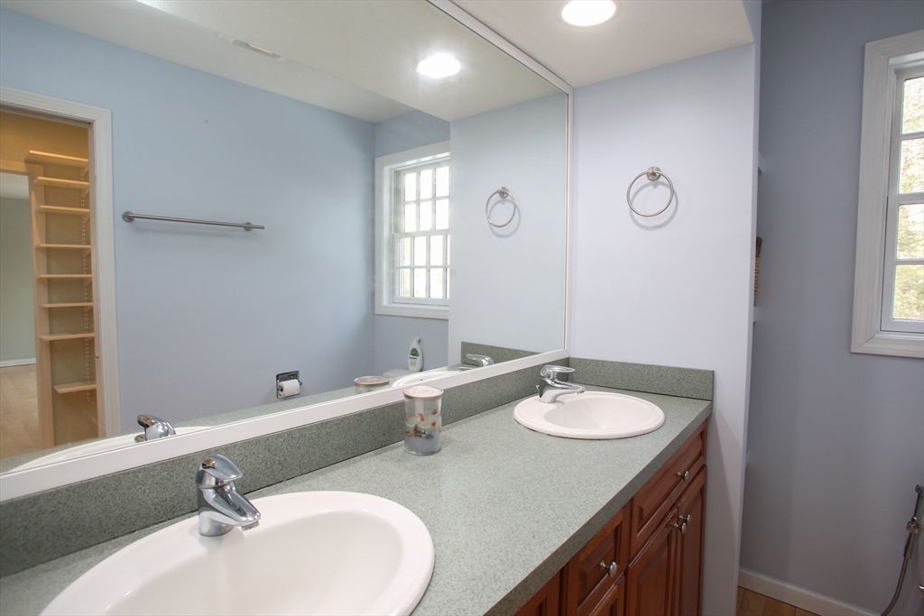 751 Park Hill Road Northampton, MA 01062 - Photo 21 of 41