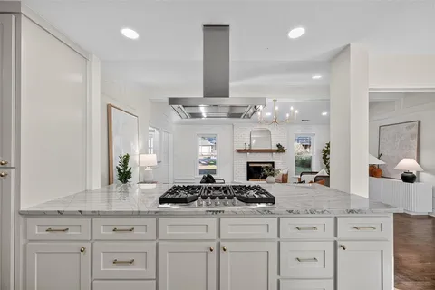 $715,000 | 8611 Capri Drive, Dallas, TX 75238