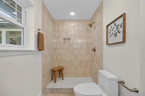 $715,000 | 8611 Capri Drive, Dallas, TX 75238