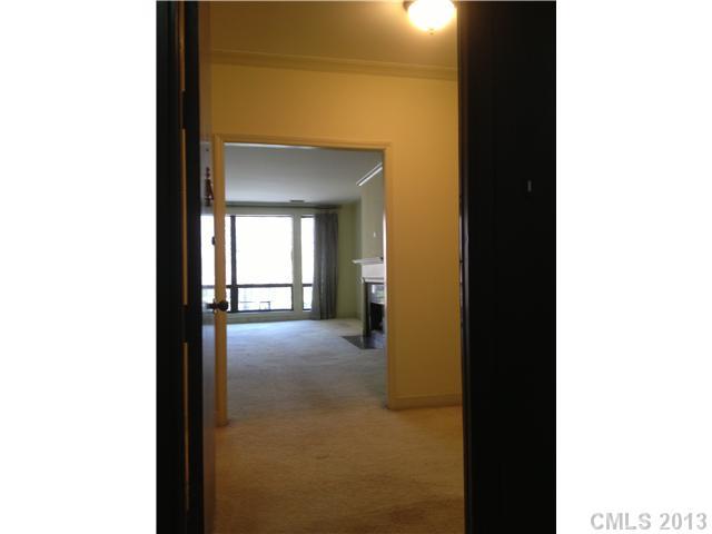 912 Cherokee Road, Unit 912 Charlotte, NC 28207 - Photo 12 of 16 Gallery Image 12