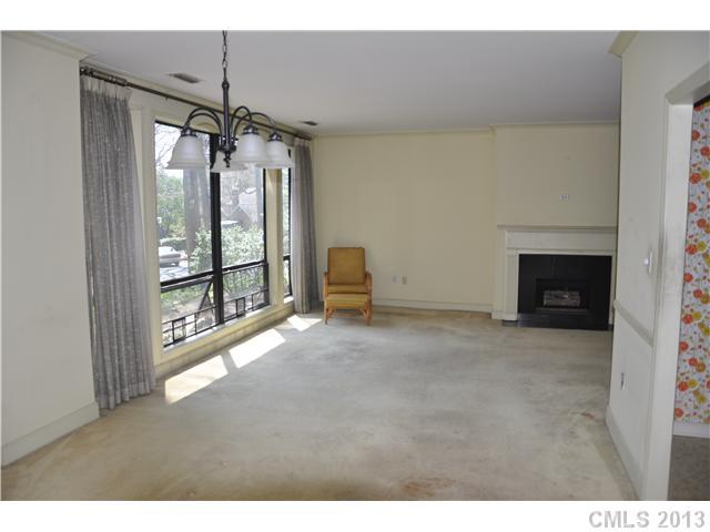912 Cherokee Road, Unit 912 Charlotte, NC 28207 - Photo 7 of 16 Gallery Image 7