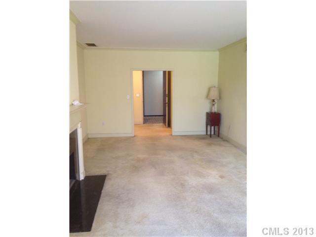 912 Cherokee Road, Unit 912 Charlotte, NC 28207 - Photo 9 of 16 Gallery Image 9