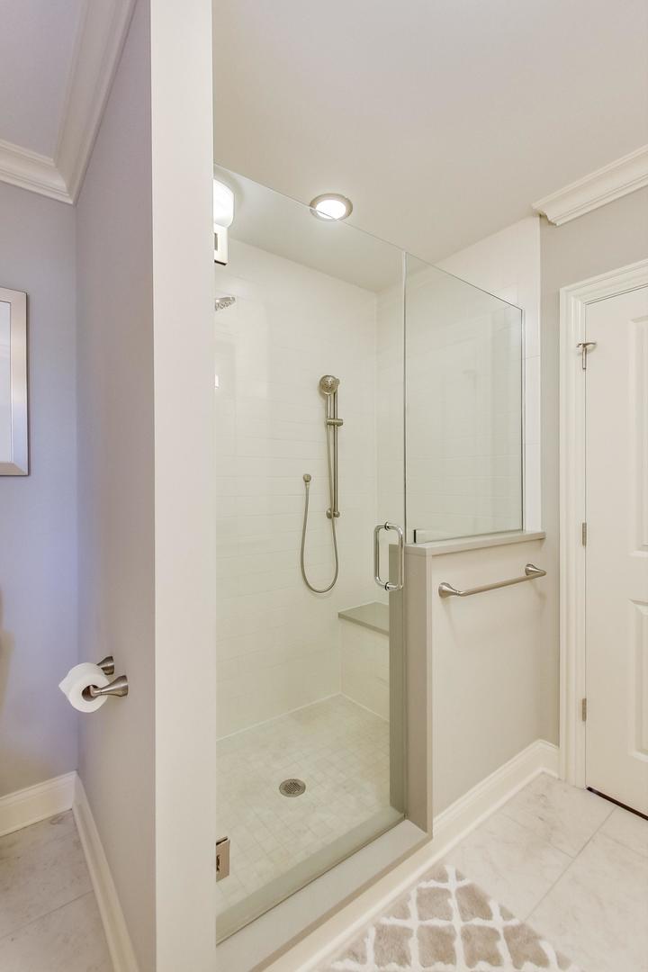 20 South Fairview Avenue, Unit 2N Park Ridge, IL 60068 - Photo 16 of 25