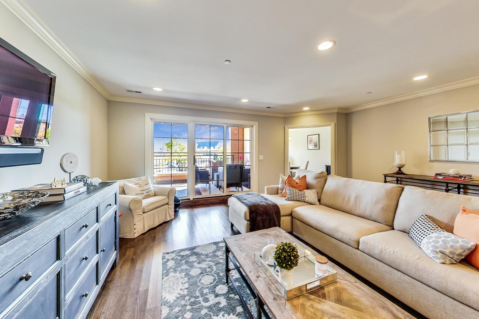 20 South Fairview Avenue, Unit 2N Park Ridge, IL 60068 - Photo 5 of 25