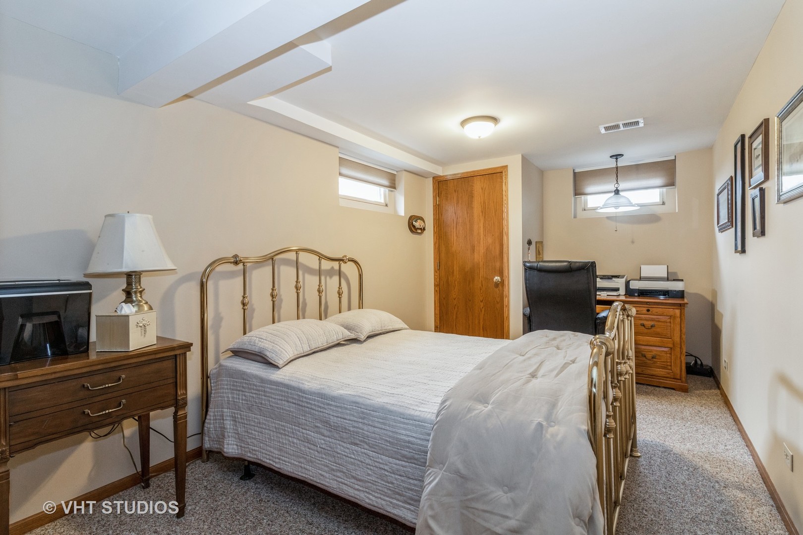 695 Vermont Road Frankfort, IL 60423 - Photo 16 of 20 a bedroom with a bed and wooden floor