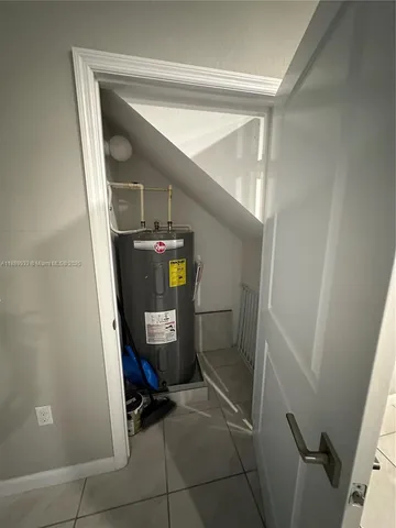 a view of utility room