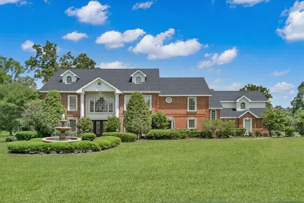$2,000,000 | 15203 Wildwood Circle, Magnolia, TX 77354