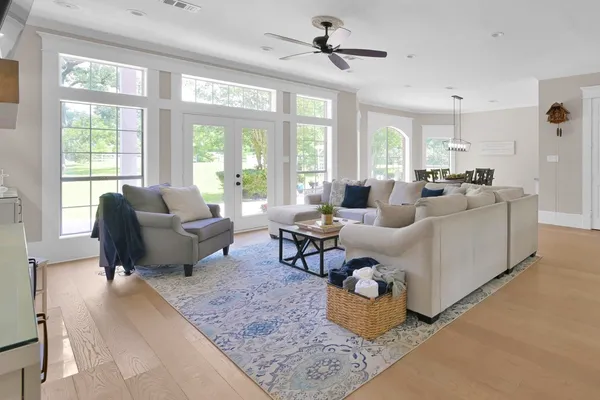 $2,000,000 | 15203 Wildwood Circle, Magnolia, TX 77354