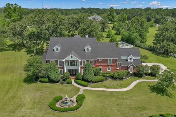 $2,100,000 | 15203 Wildwood Circle, Magnolia, TX 77354
