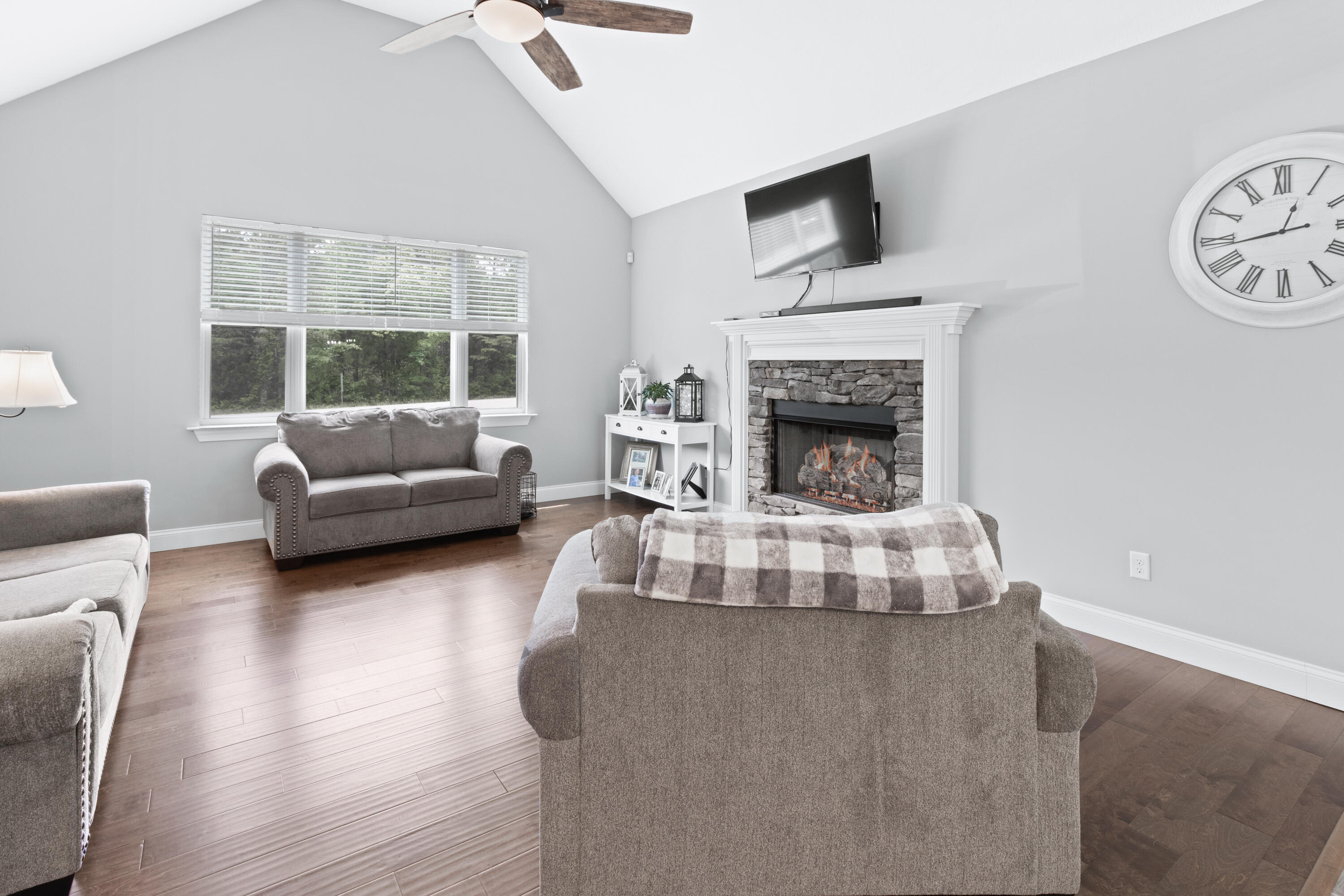 893 Sequoyah Road Soddy Daisy, TN 37379 - Photo 6 of 45 893 Sequoyah Rd-6