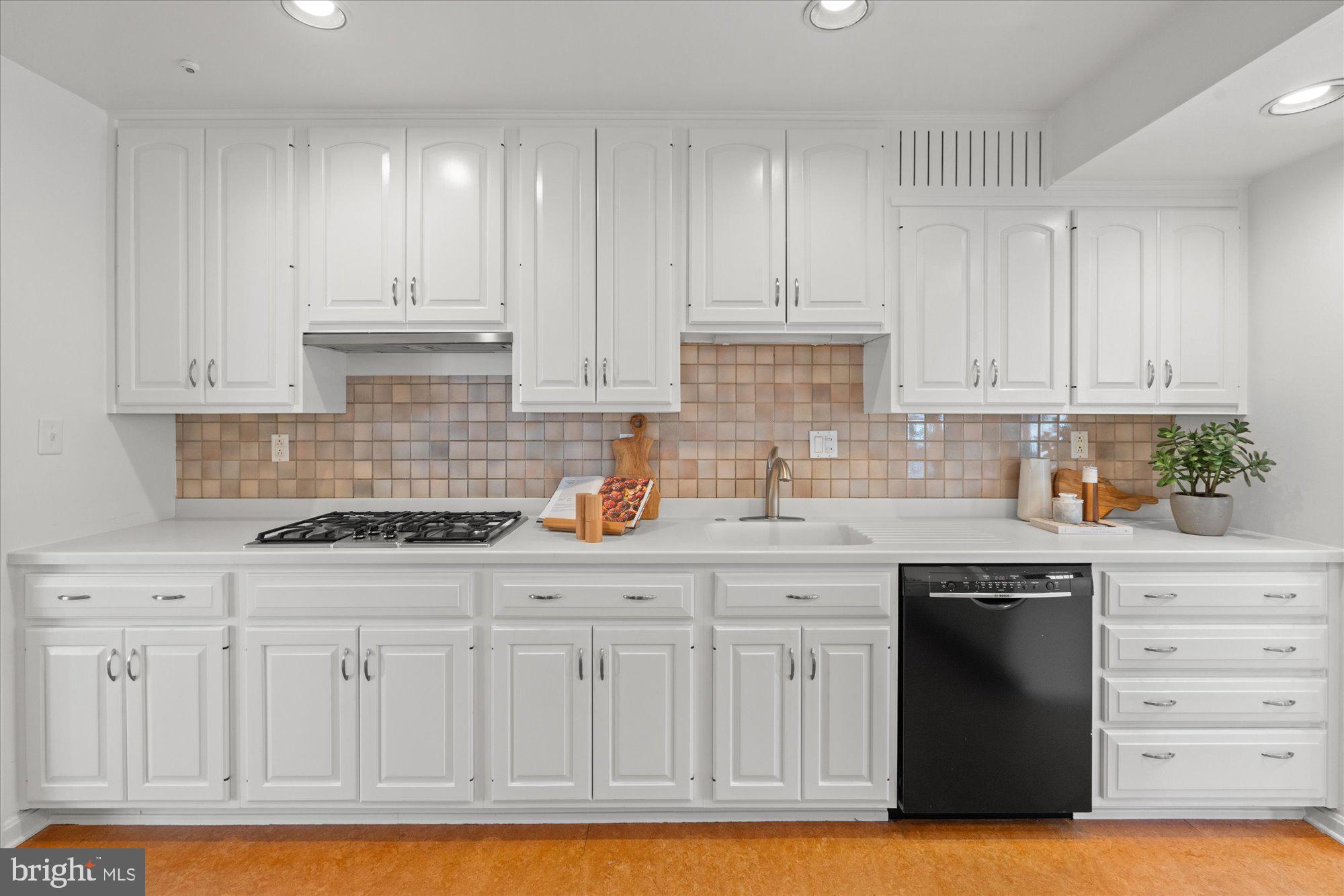 2904 Farm Road Alexandria, VA 22302 - Photo 13 of 47