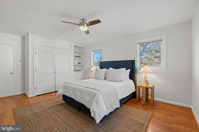 $1,250,000 | 2904 Farm Road, Alexandria, VA 22302