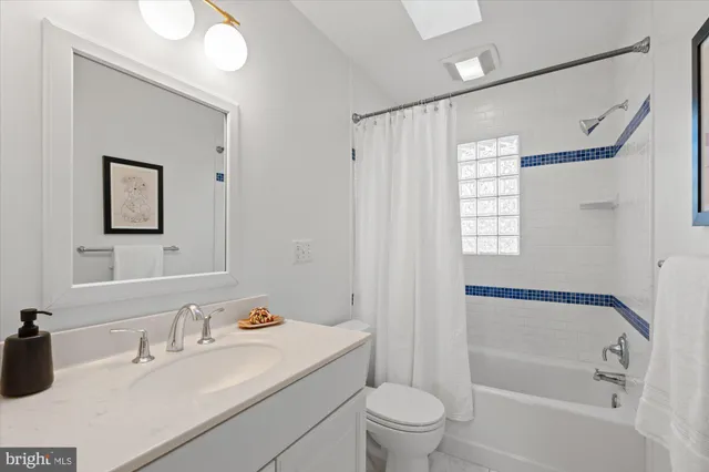 $1,250,000 | 2904 Farm Road, Alexandria, VA 22302