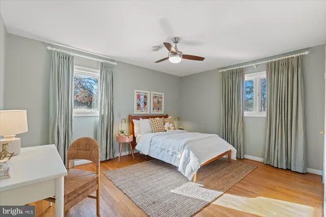 $1,250,000 | 2904 Farm Road, Alexandria, VA 22302