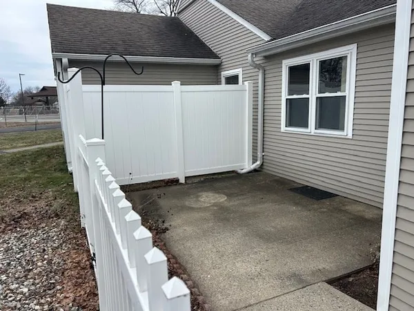 $228,000 | 1181 James Street, Unit 1181, Chicopee, MA 01022