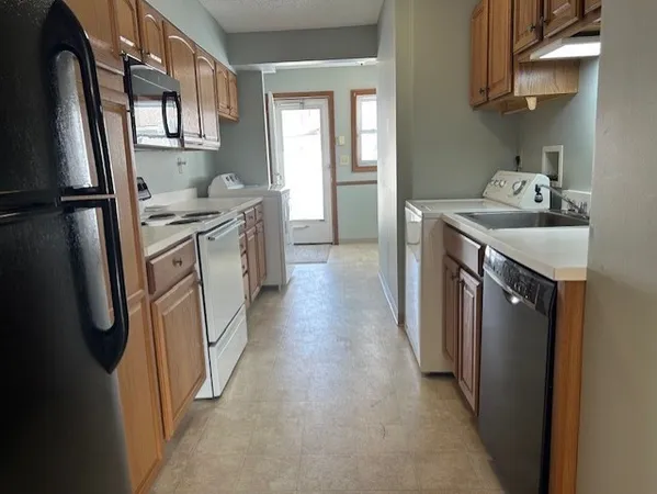 $228,000 | 1181 James Street, Unit 1181, Chicopee, MA 01022