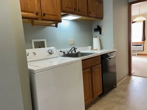 $228,000 | 1181 James Street, Unit 1181, Chicopee, MA 01022