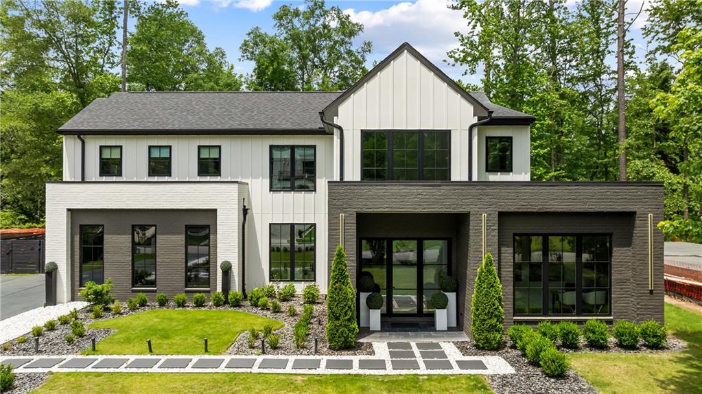 185 Pebble Trail Alpharetta, GA 30009 - Photo 2 of 55 a view of a yard in front of house