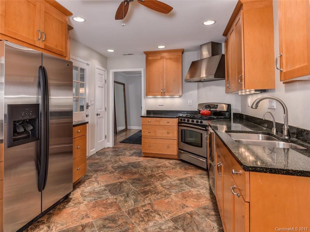 9 Beaverbrook Road Asheville, NC 28804 - Photo 8 of 24 Gallery Image 8