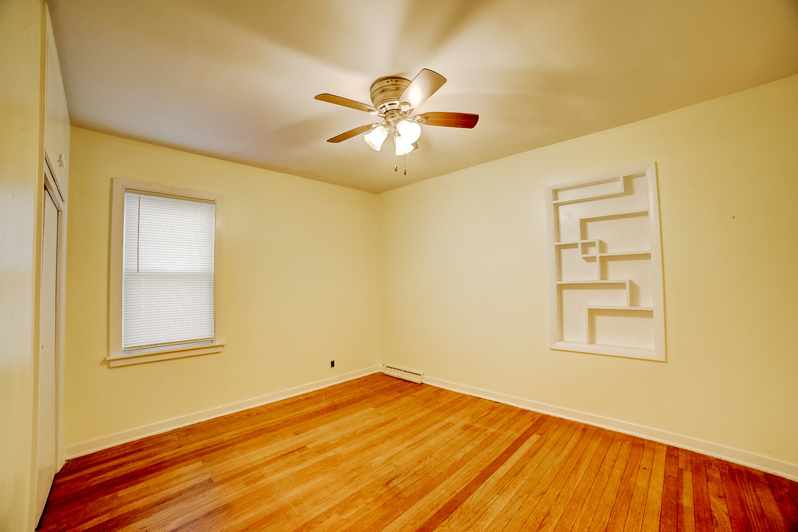 602 East Cherry Street Watseka, IL 60970 - Photo 17 of 29 a view of empty room with wooden floor