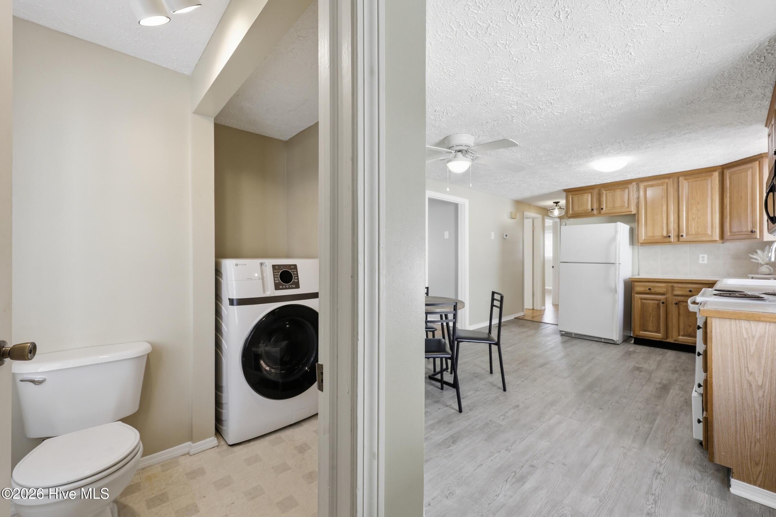 205 West Gale Street Edenton, NC 27932 - Photo 15 of 18 Half Bath