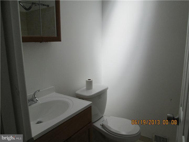 938 Ridge Avenue Darby, PA 19023 - Photo 15 of 21 Bathroom