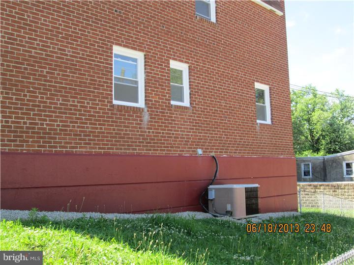 938 Ridge Avenue Darby, PA 19023 - Photo 20 of 21 Exterior Side