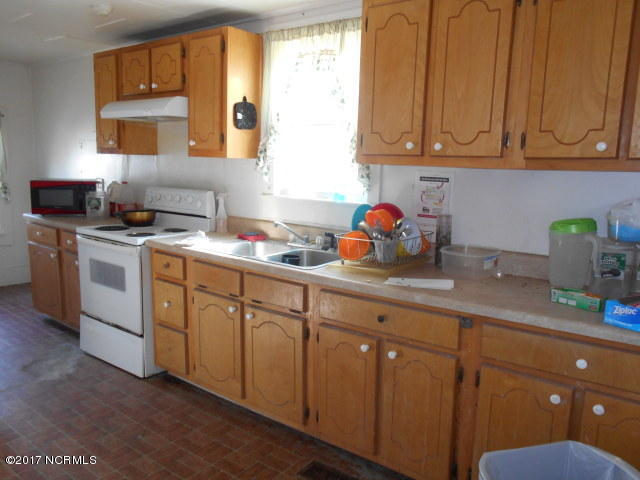 602 Boyette Road Newton Grove, NC 28366 - Photo 2 of 10 DSCN8167