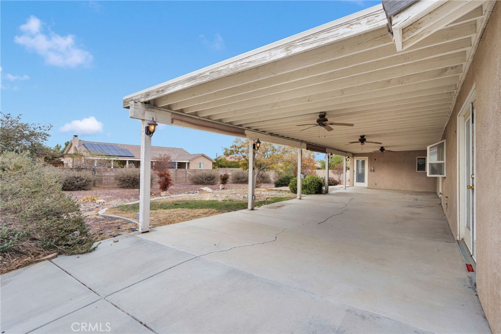 13934 Okesa Road Apple Valley, CA 92307 - Photo 31 of 34 a view of a porch