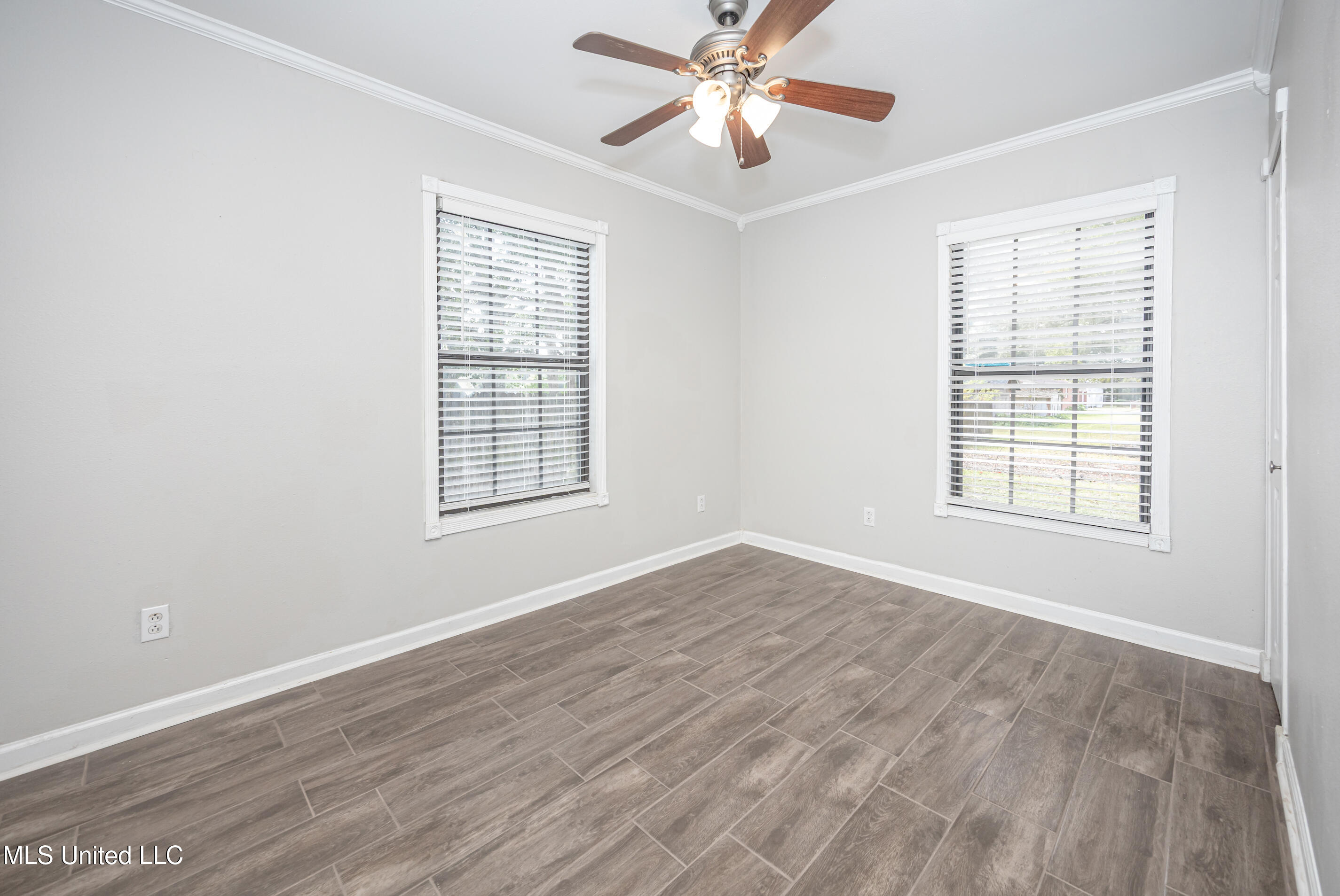 2303 12th Street Pascagoula, MS 39567 - Photo 17 of 40 IMG_6040