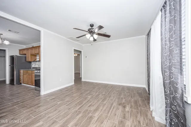 $1,200 | 2303 12th Street, Pascagoula, MS 39567