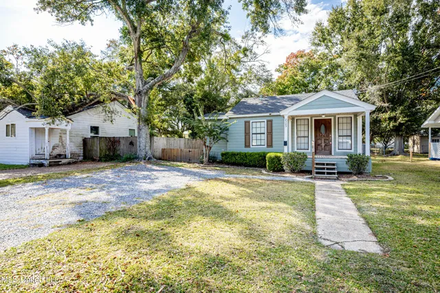 $1,200 | 2303 12th Street, Pascagoula, MS 39567