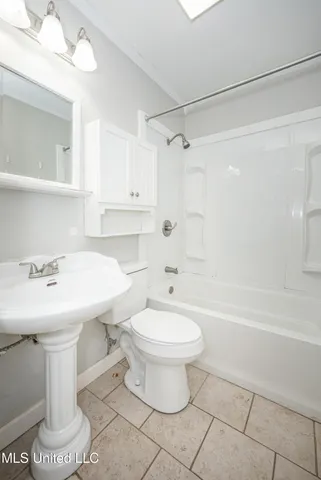 $1,200 | 2303 12th Street, Pascagoula, MS 39567