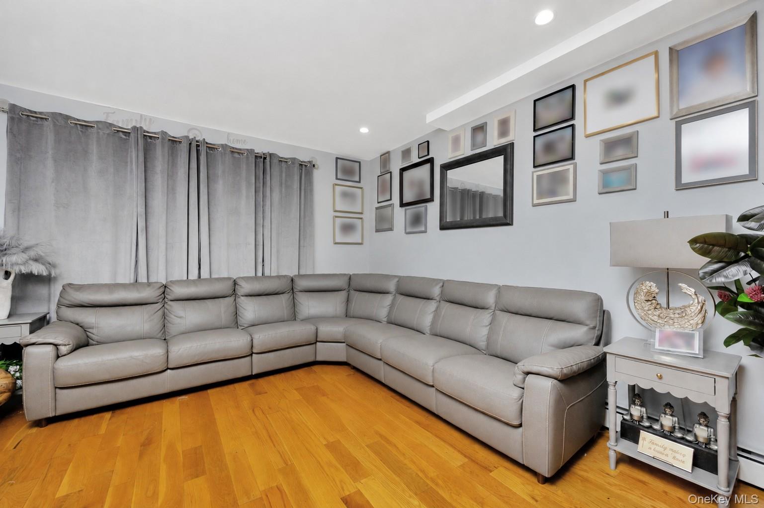 164-15 104th Road Queens, NY 11433 - Photo 15 of 22 2nd floor living room