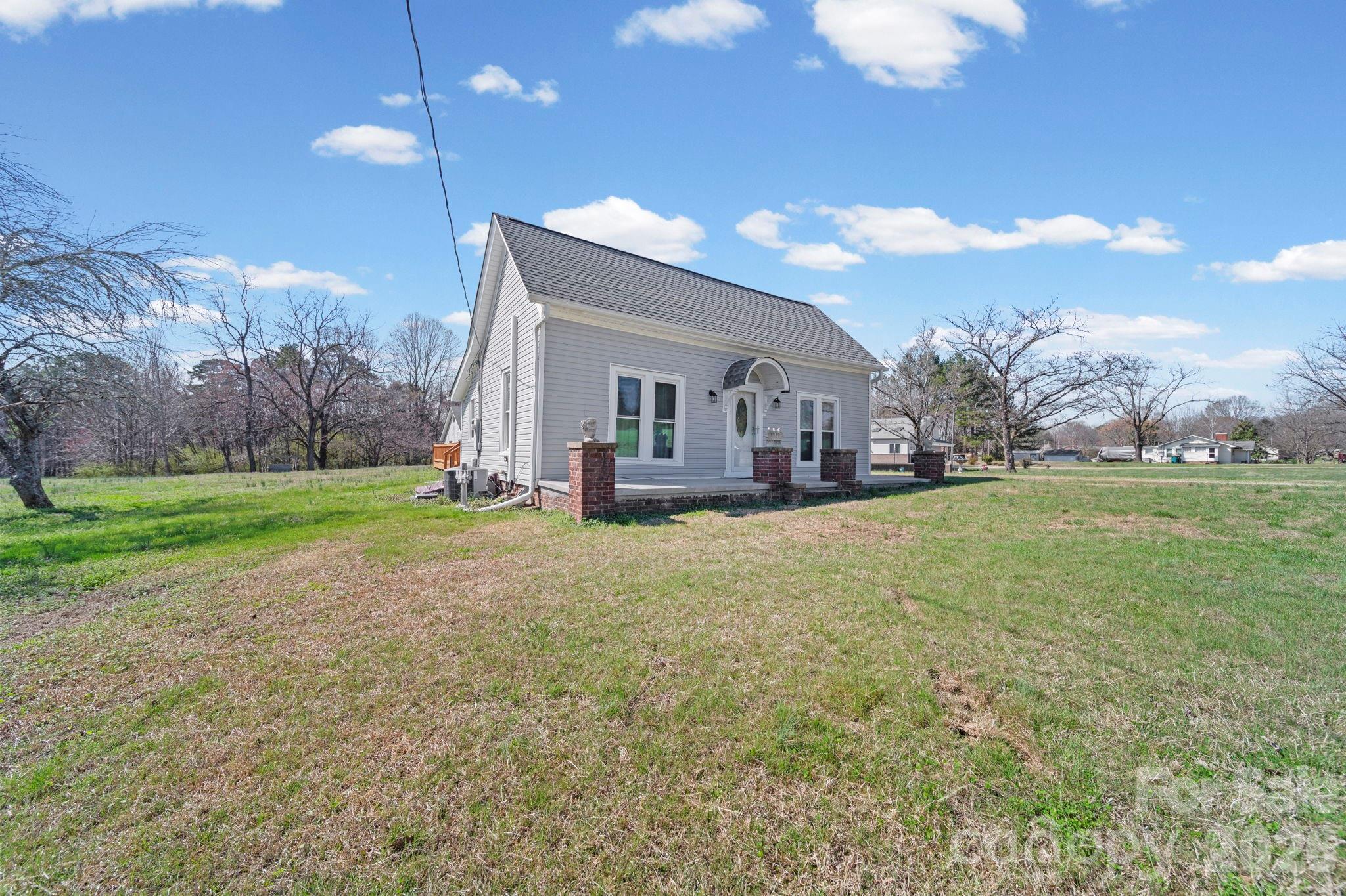1833 Mountain Creek Road Albemarle, NC 28001 - Photo 7 of 42