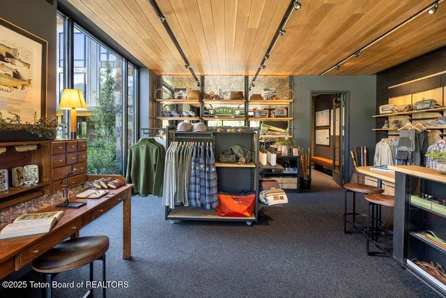 $2,595,000 | 15505 Wagon Road, Jackson, WY 83001