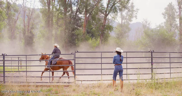$2,595,000 | 15505 Wagon Road, Jackson, WY 83001