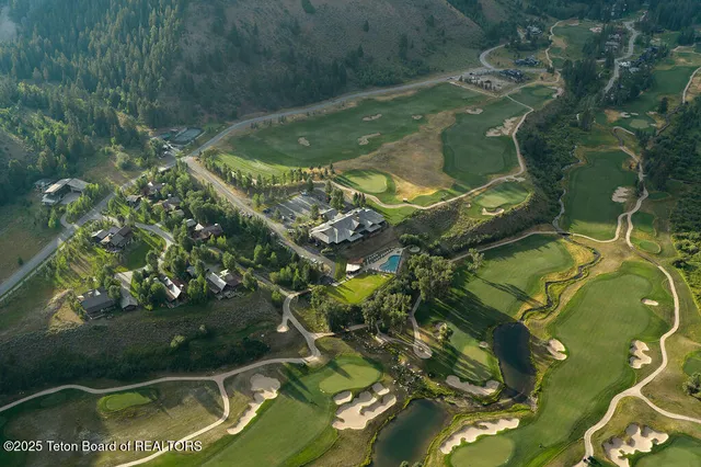 $2,595,000 | 15505 Wagon Road, Jackson, WY 83001