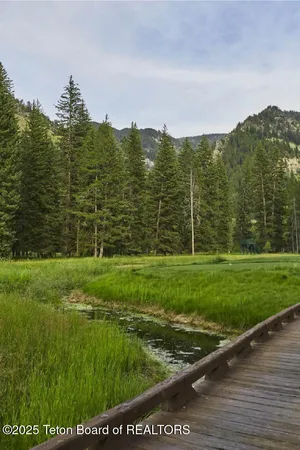 $2,595,000 | 15505 Wagon Road, Jackson, WY 83001