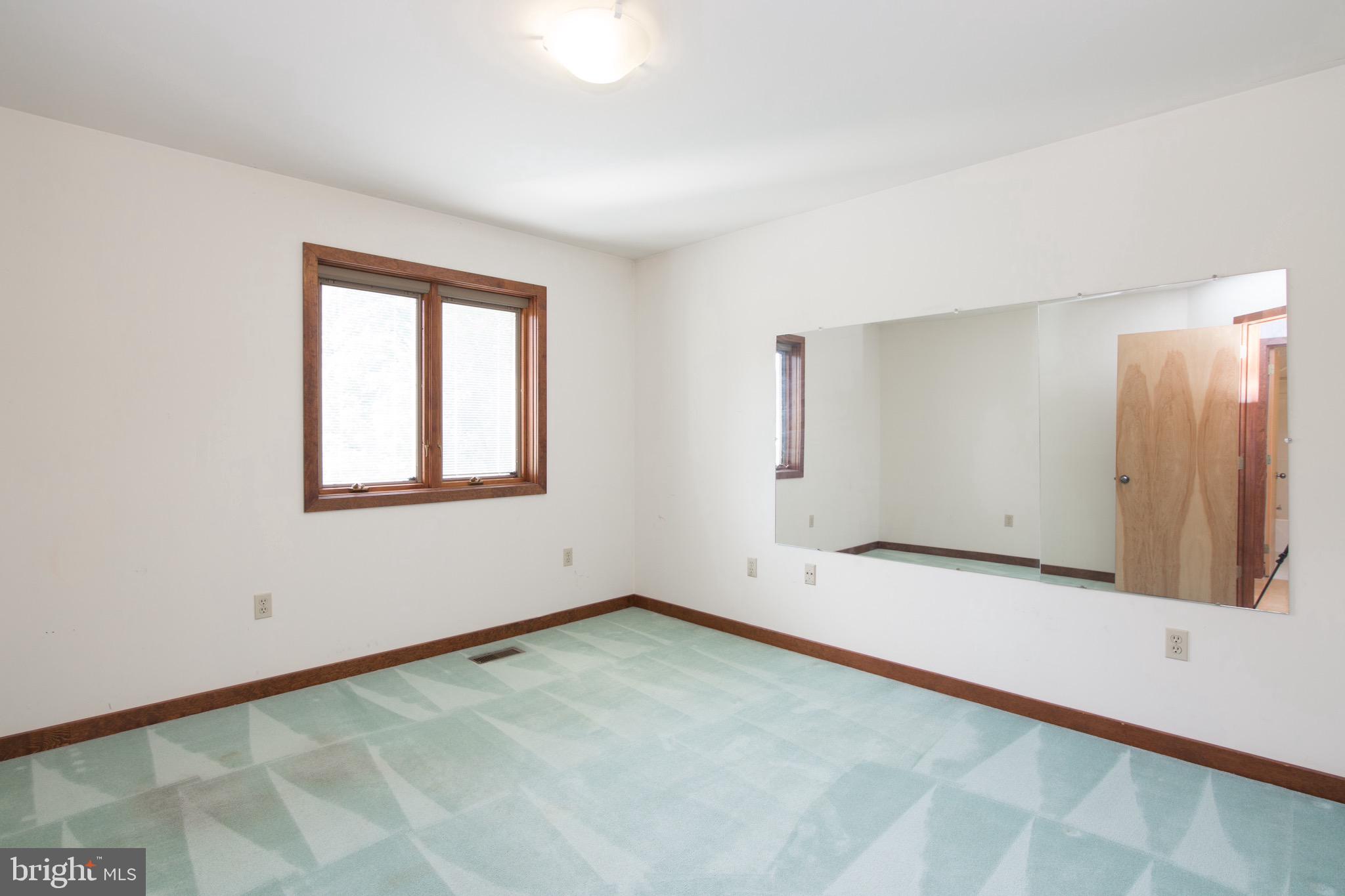 870 Peck Road Downingtown, PA 19335 - Photo 21 of 22 Gallery Image 21