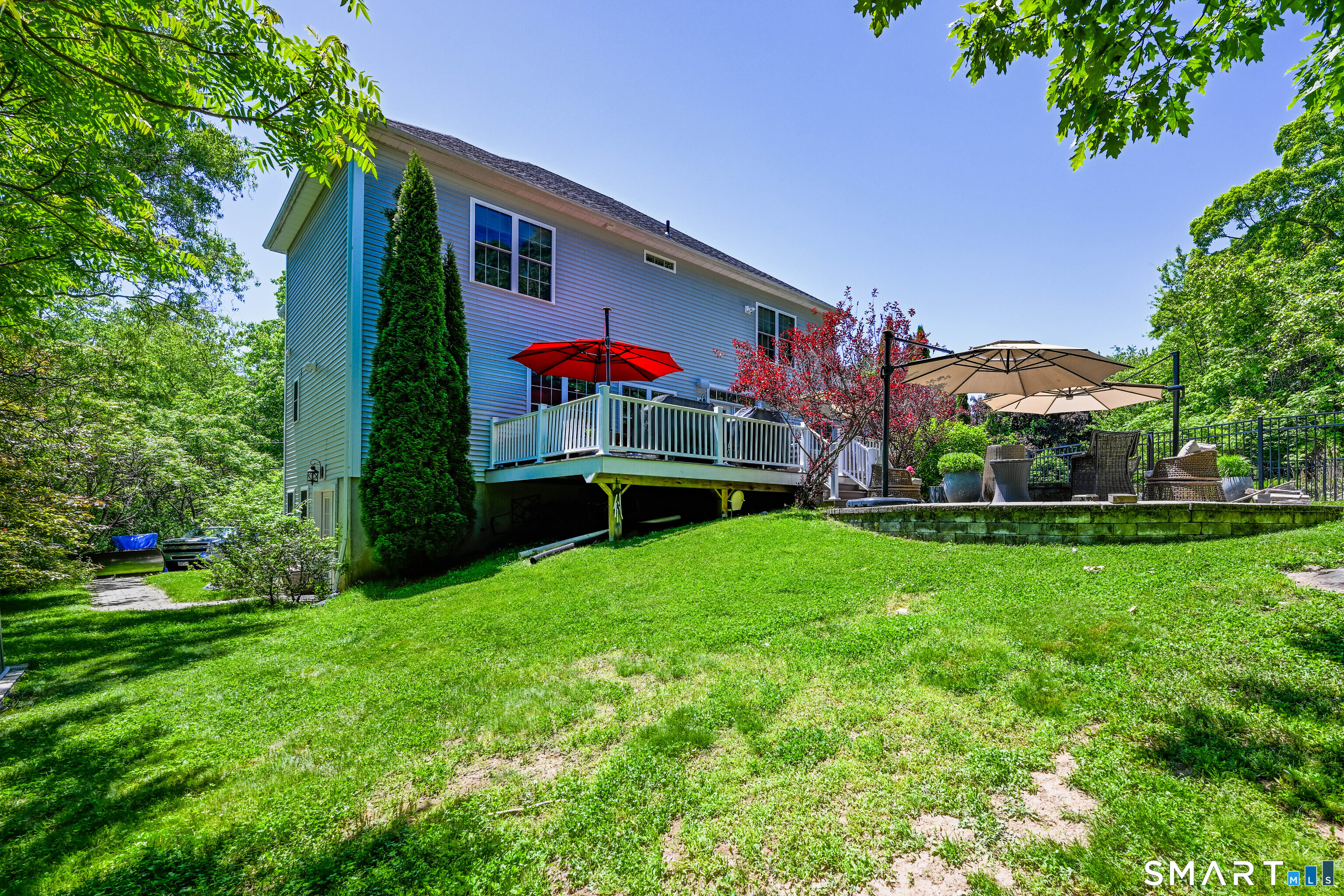 23 Szych Road Union, CT 06076 - Photo 4 of 16