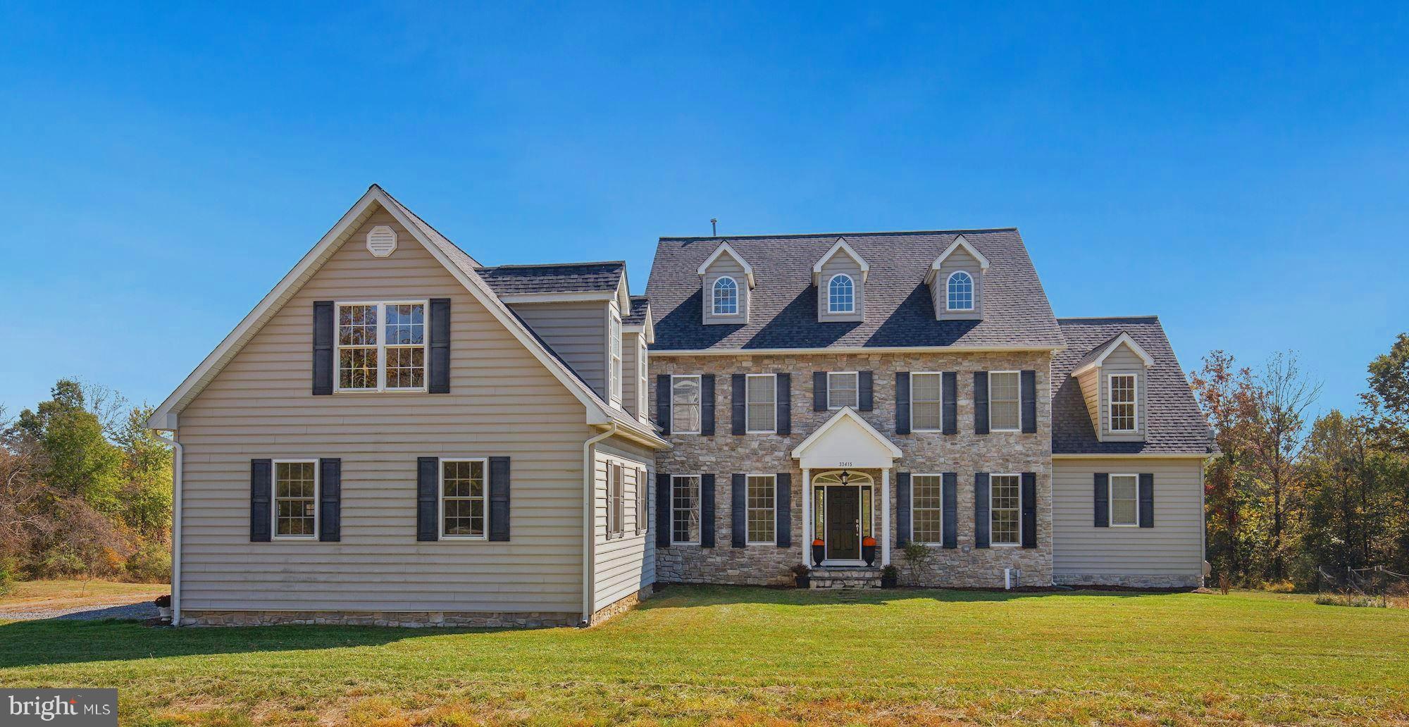33415 Austin Grove Road Bluemont, VA 20135 - Photo 18 of 58 Oversized 3 car garage. Mountain views to the west
