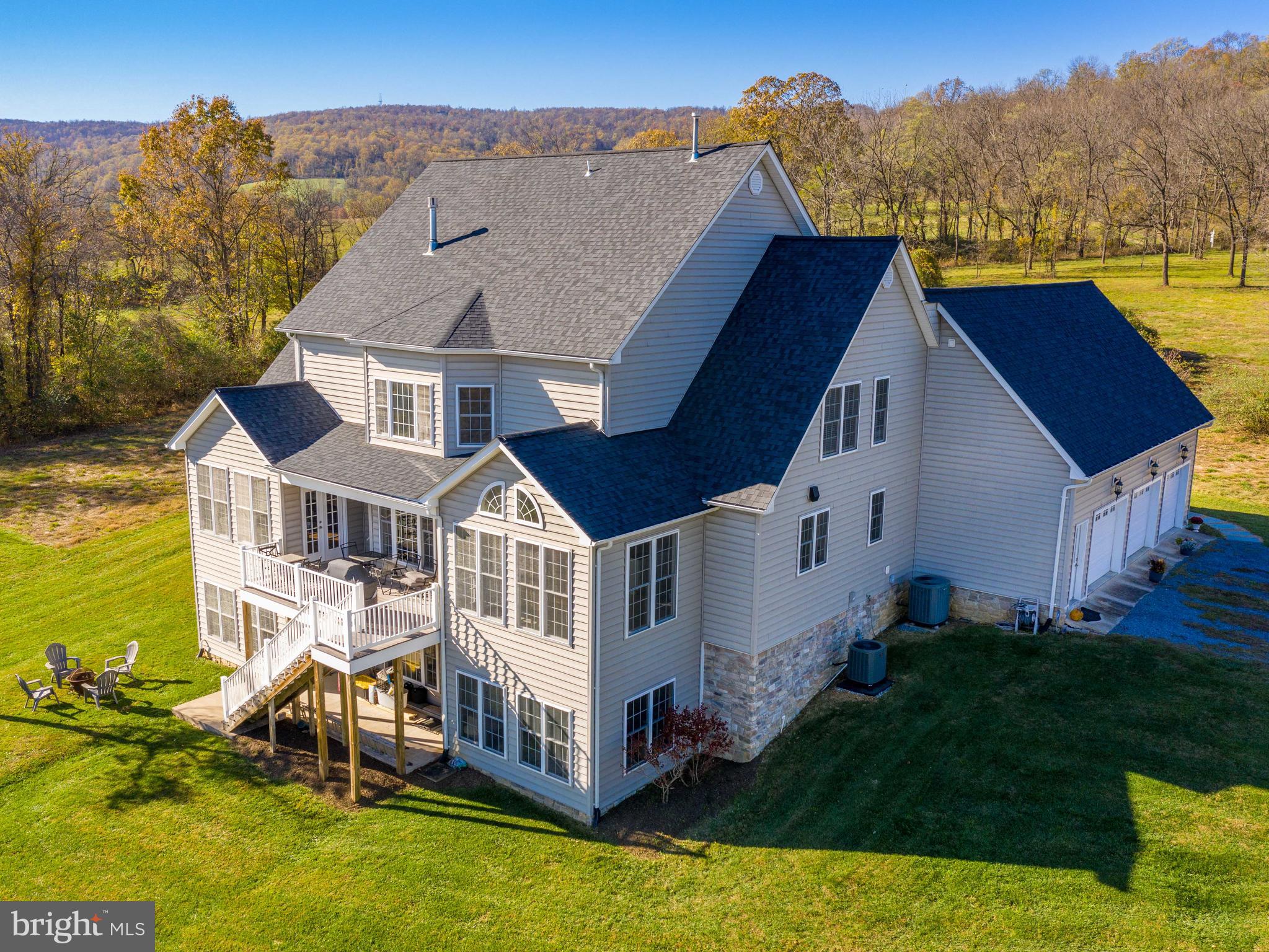 33415 Austin Grove Road Bluemont, VA 20135 - Photo 6 of 58 Gallery Image 6
