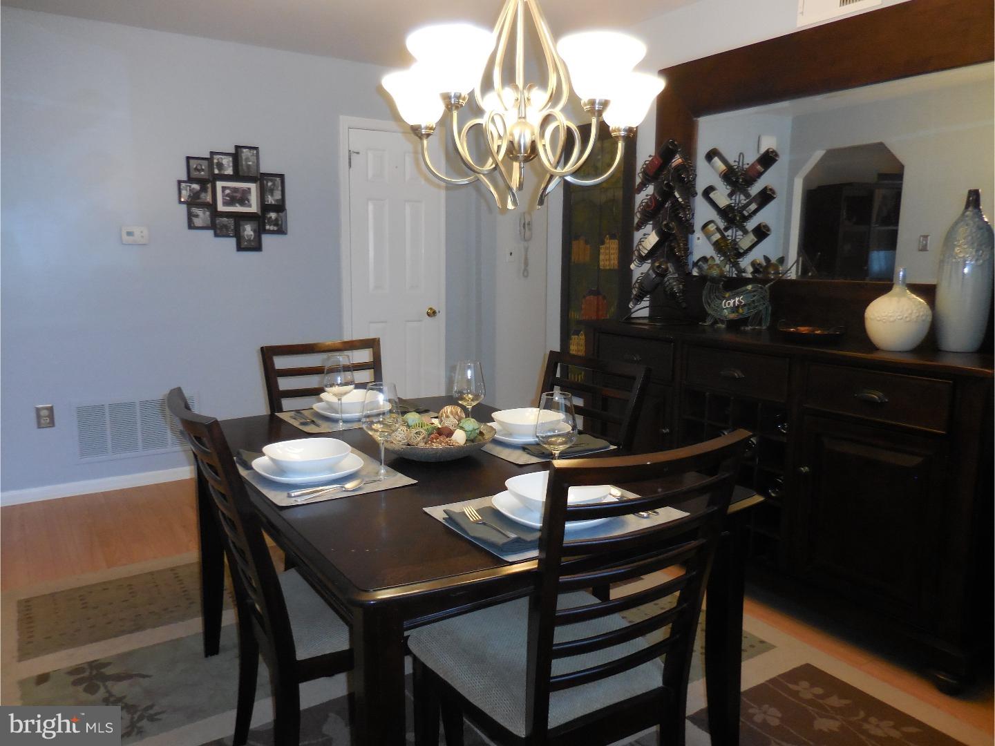 2017 Clonmel Road Harleysville, PA 19438 - Photo 5 of 17 Dining Room