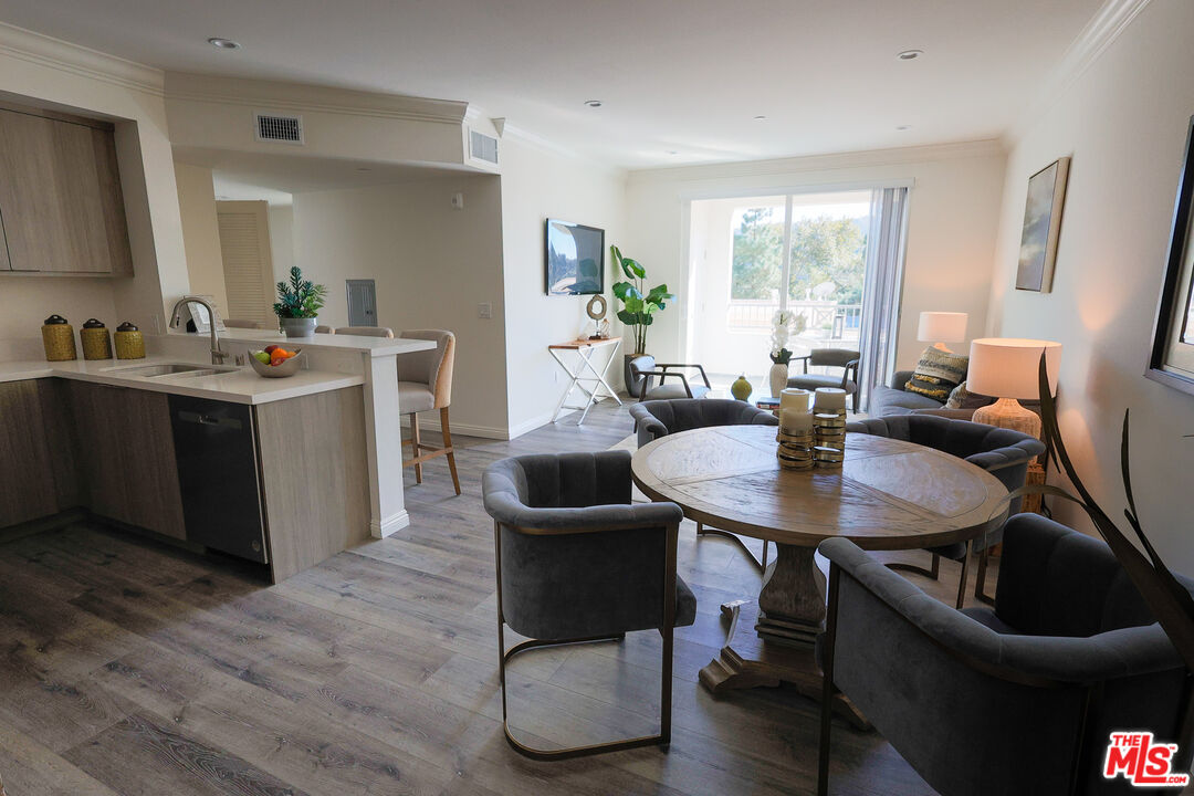 10132 Commerce Avenue Tujunga, CA 91042 - Photo 35 of 38