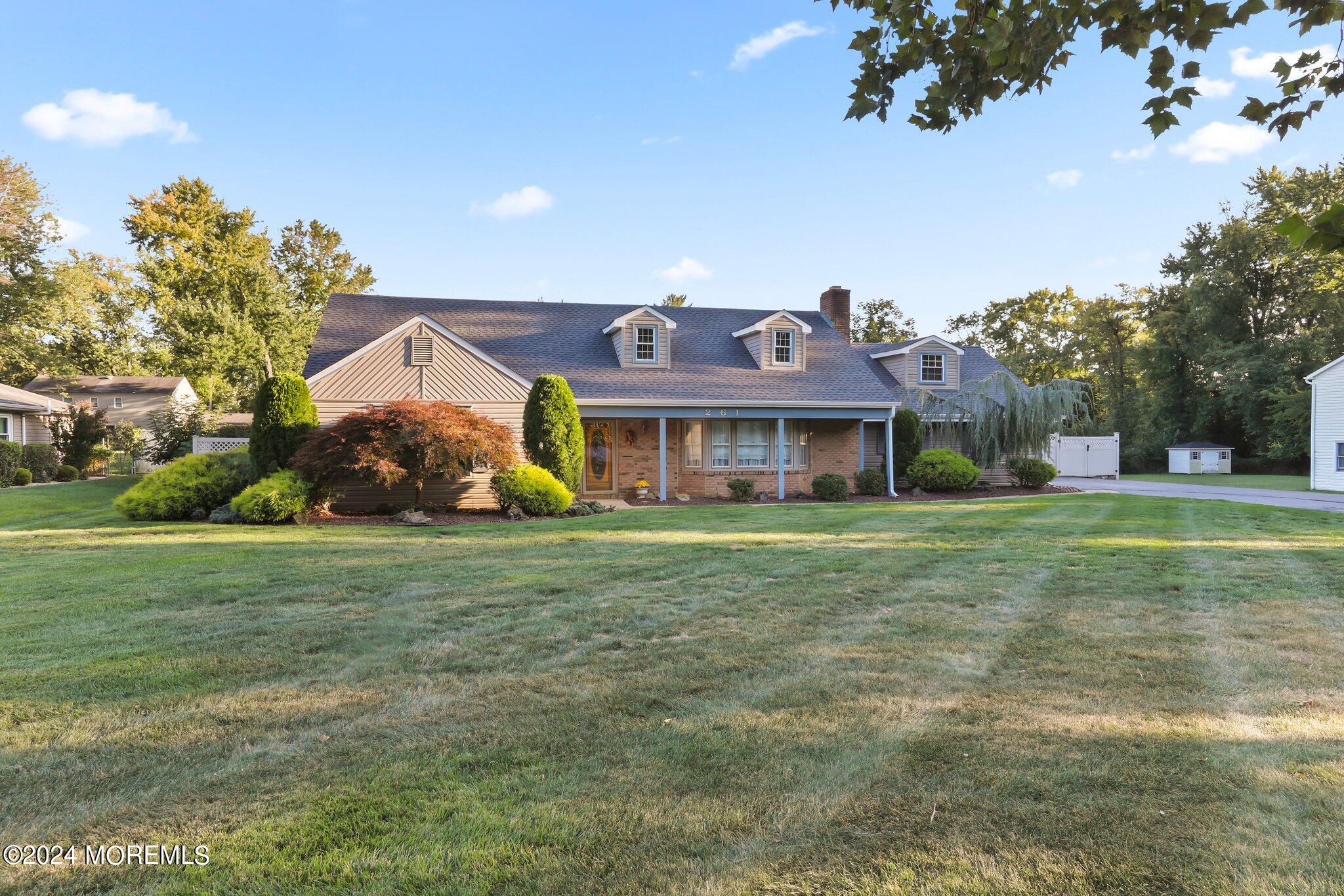 261 Schanck Road Freehold, NJ 07728 - Photo 4 of 37 261 Schanck Rd